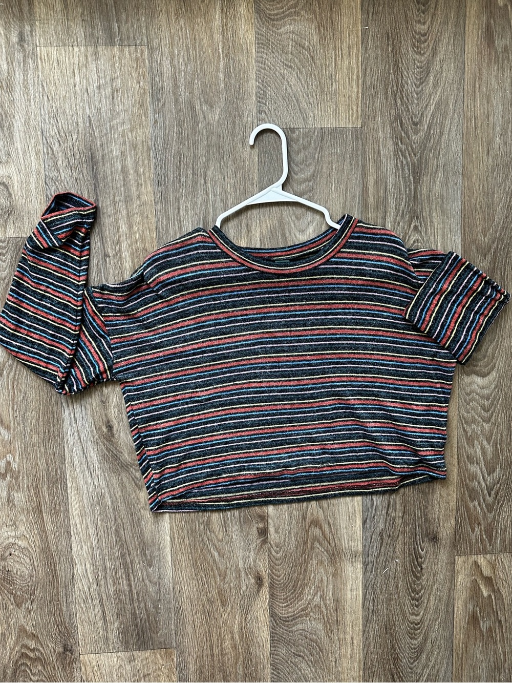 wild fable Striped Cropped Long-Sleeve Top Size S Gray Blue Red Yellow Multi